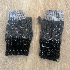 Smartwool Gray and Black Fingerless Mittens